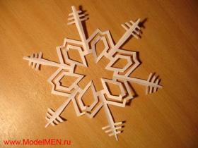 Три схемы вырезания снежинок