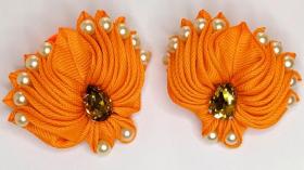 Яркие осенние бантики из репсовой ленты🍁🎀 Кленовый лист Канзаши