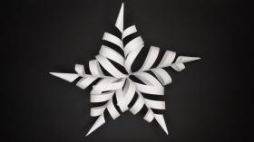 Объемная снежинка из бумаги ❄ Новогодние поделки своими руками
